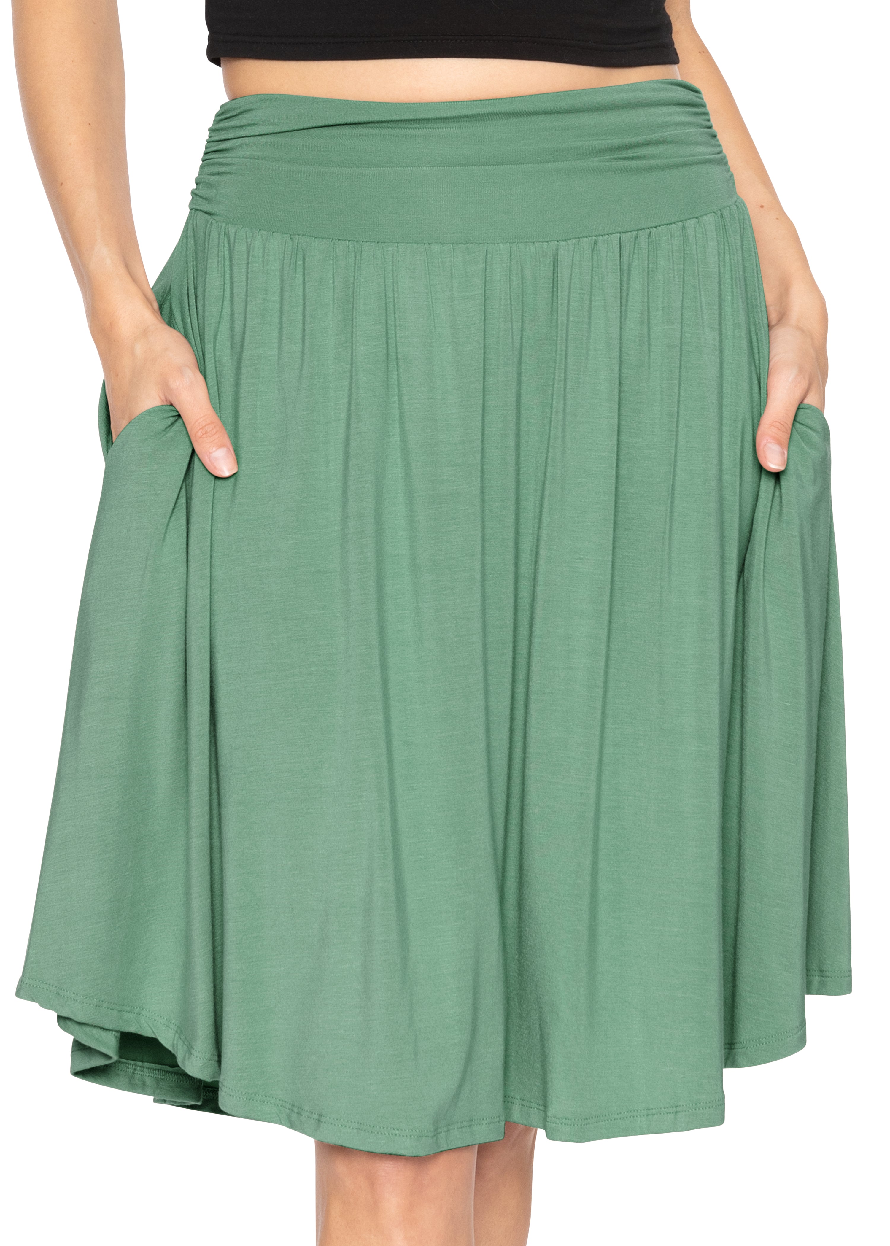Women's and Plus Size Scoop Hem Flare Mid Length Skirt with Pockets